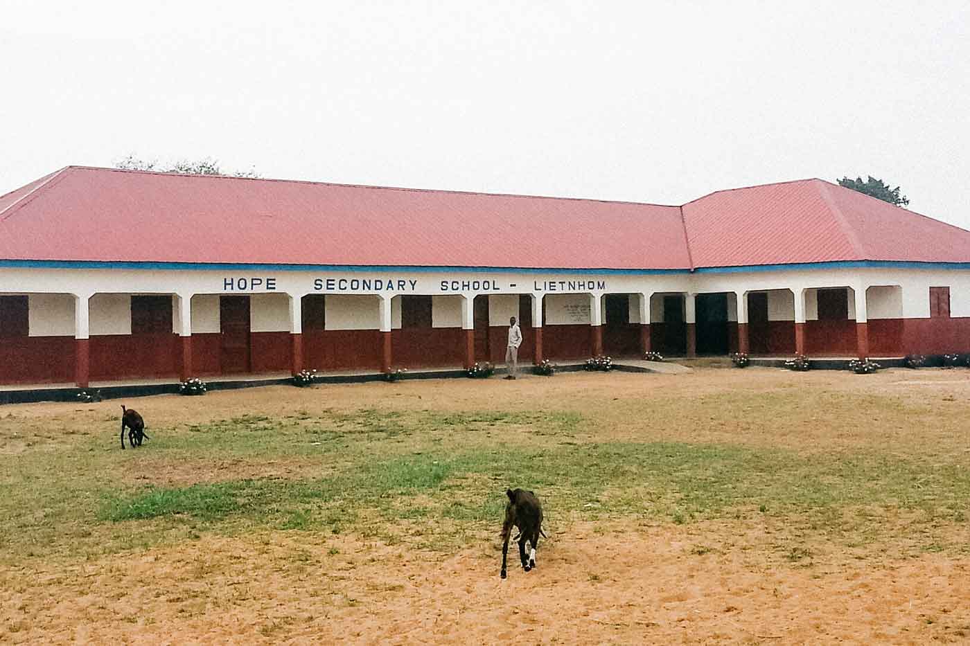 Hope Secondary School in Lietnhom