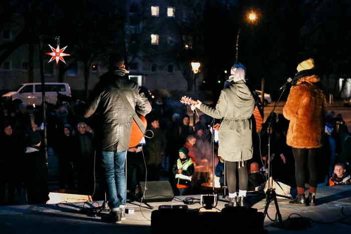 Band playing Christmas songs