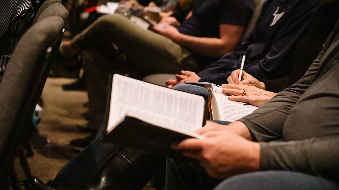 carousel-homepage-bible-small-screen